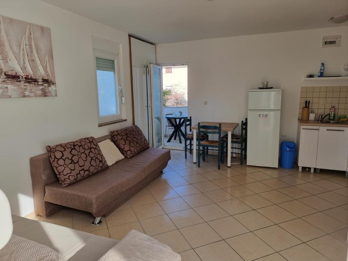 Apartment Aqua Near The City Beach Новаля Екстериор снимка