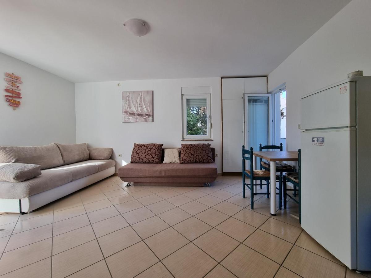 Apartment Aqua Near The City Beach Новаля Екстериор снимка