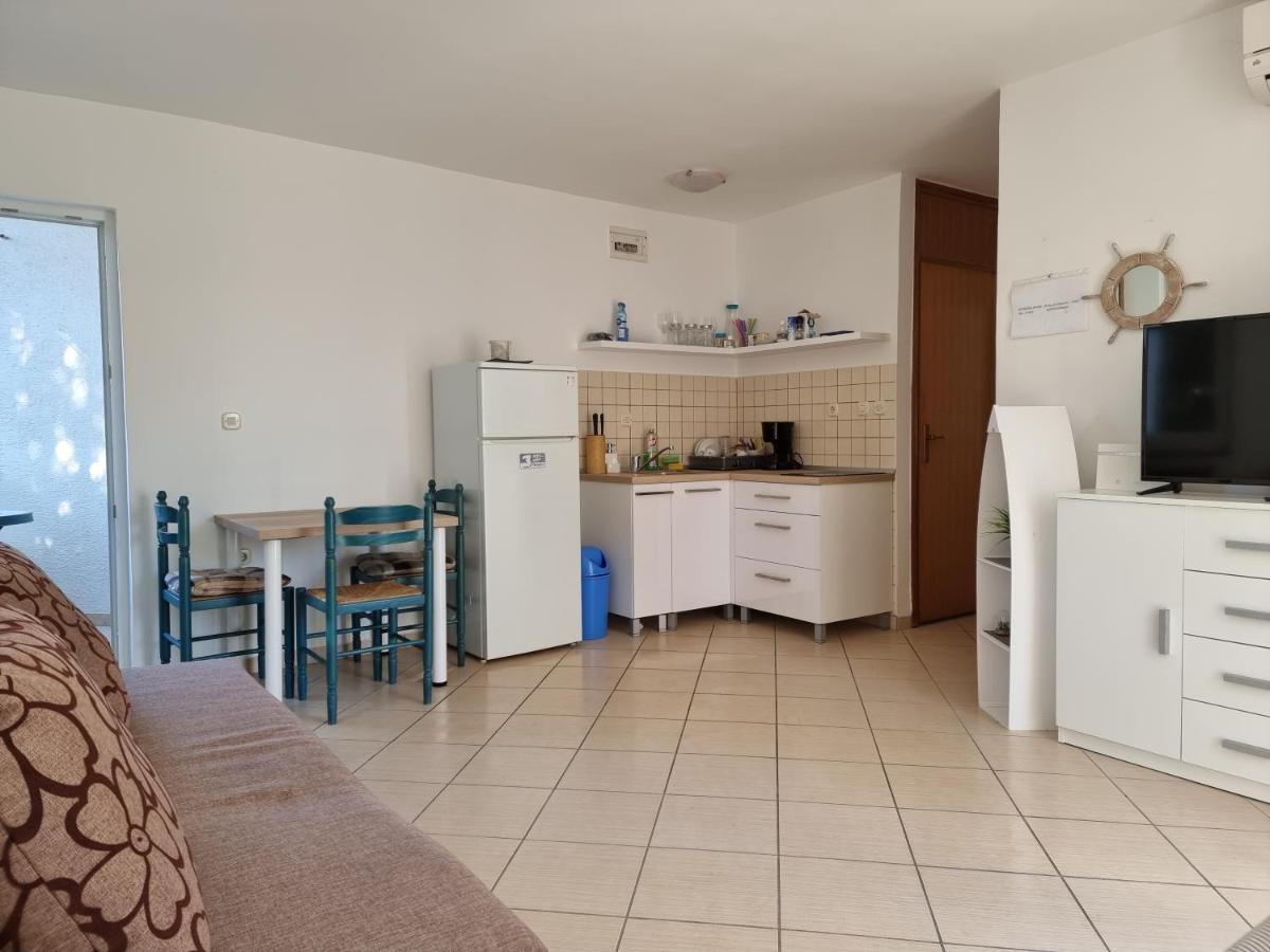 Apartment Aqua Near The City Beach Новаля Екстериор снимка