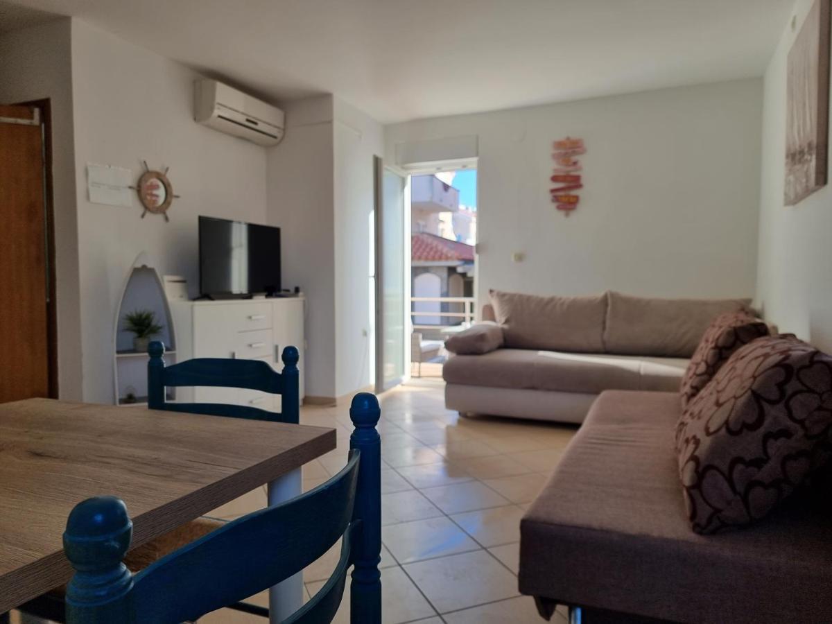 Apartment Aqua Near The City Beach Новаля Екстериор снимка