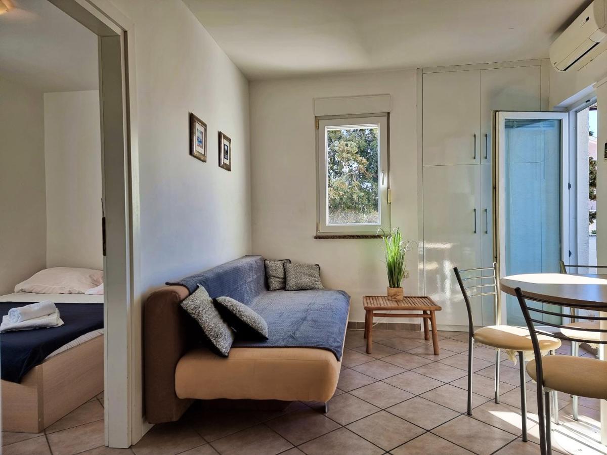 Apartment Aqua Near The City Beach Новаля Екстериор снимка